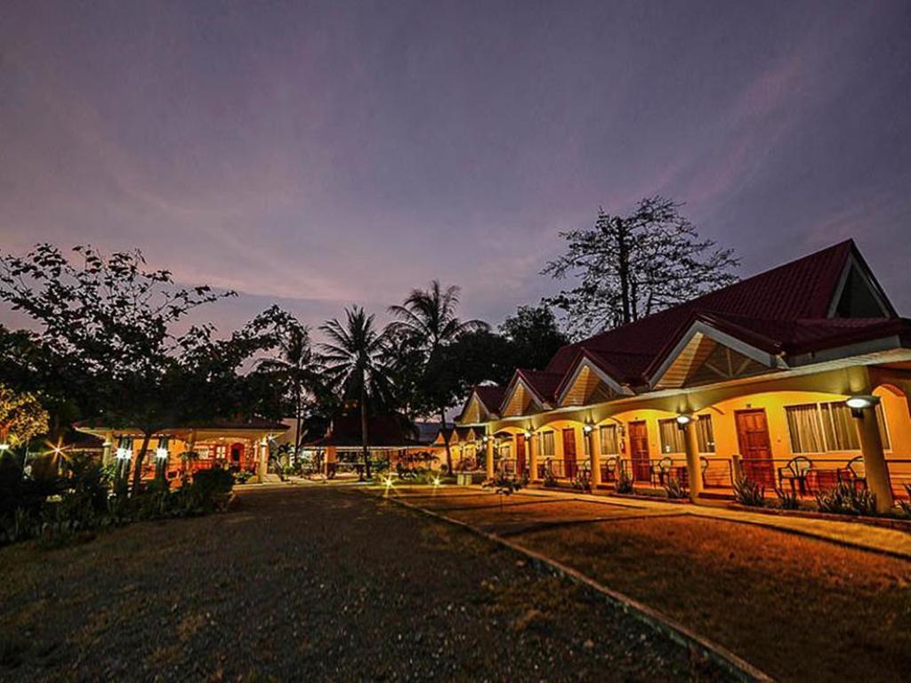 Villa Manuel Tourist Inn Puerto Princesa Bagian luar foto