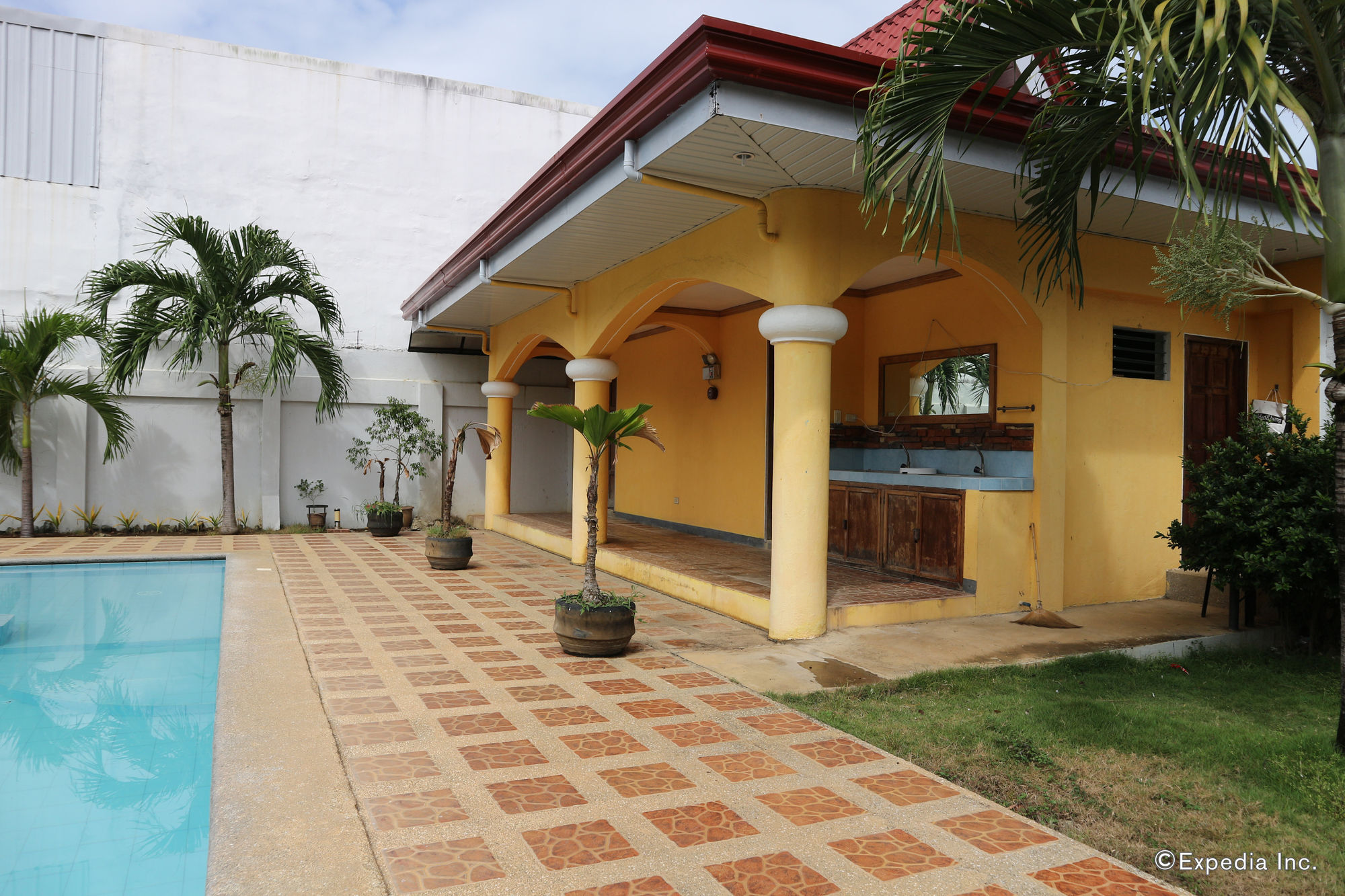 Villa Manuel Tourist Inn Puerto Princesa Bagian luar foto
