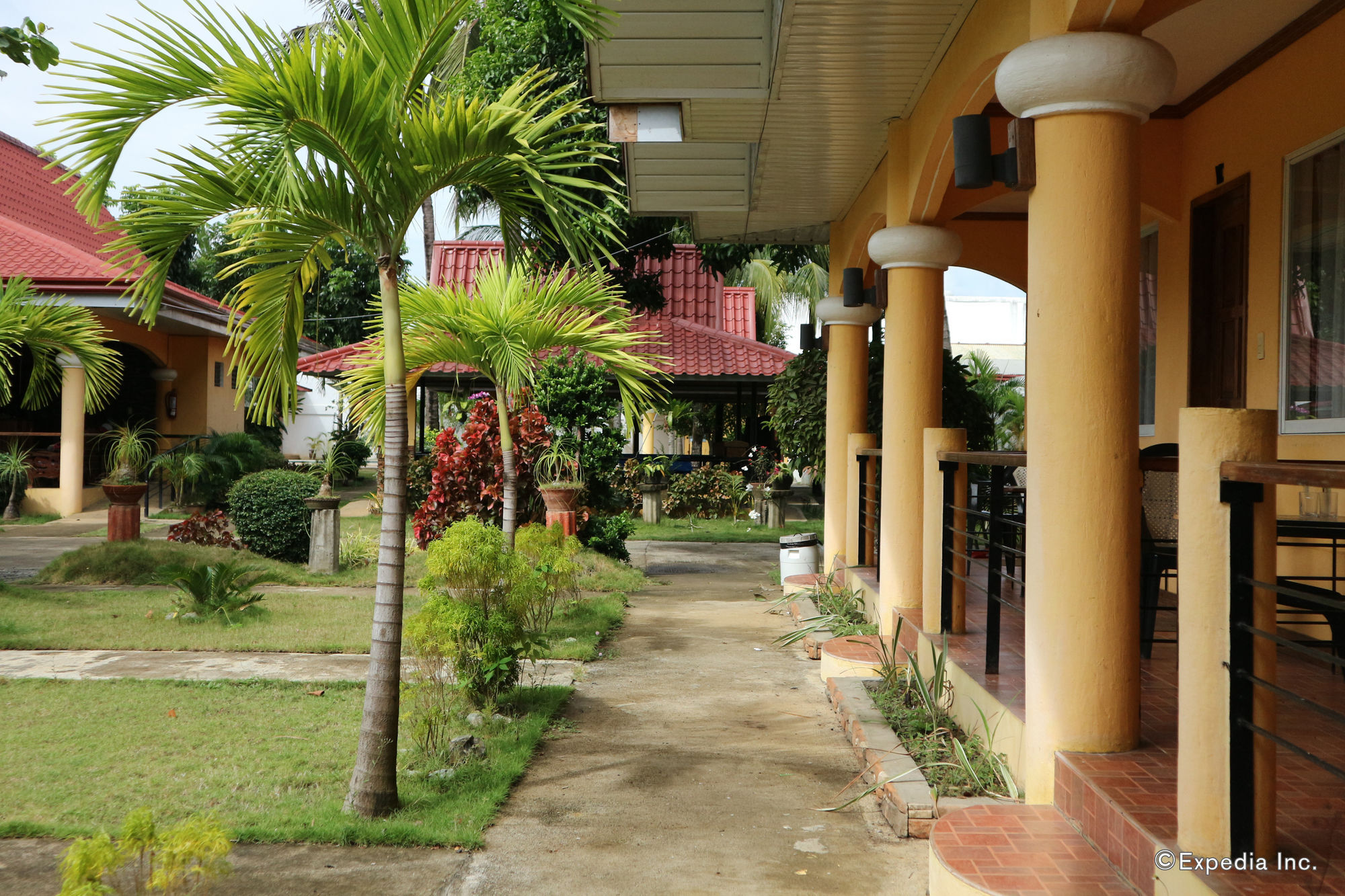 Villa Manuel Tourist Inn Puerto Princesa Bagian luar foto