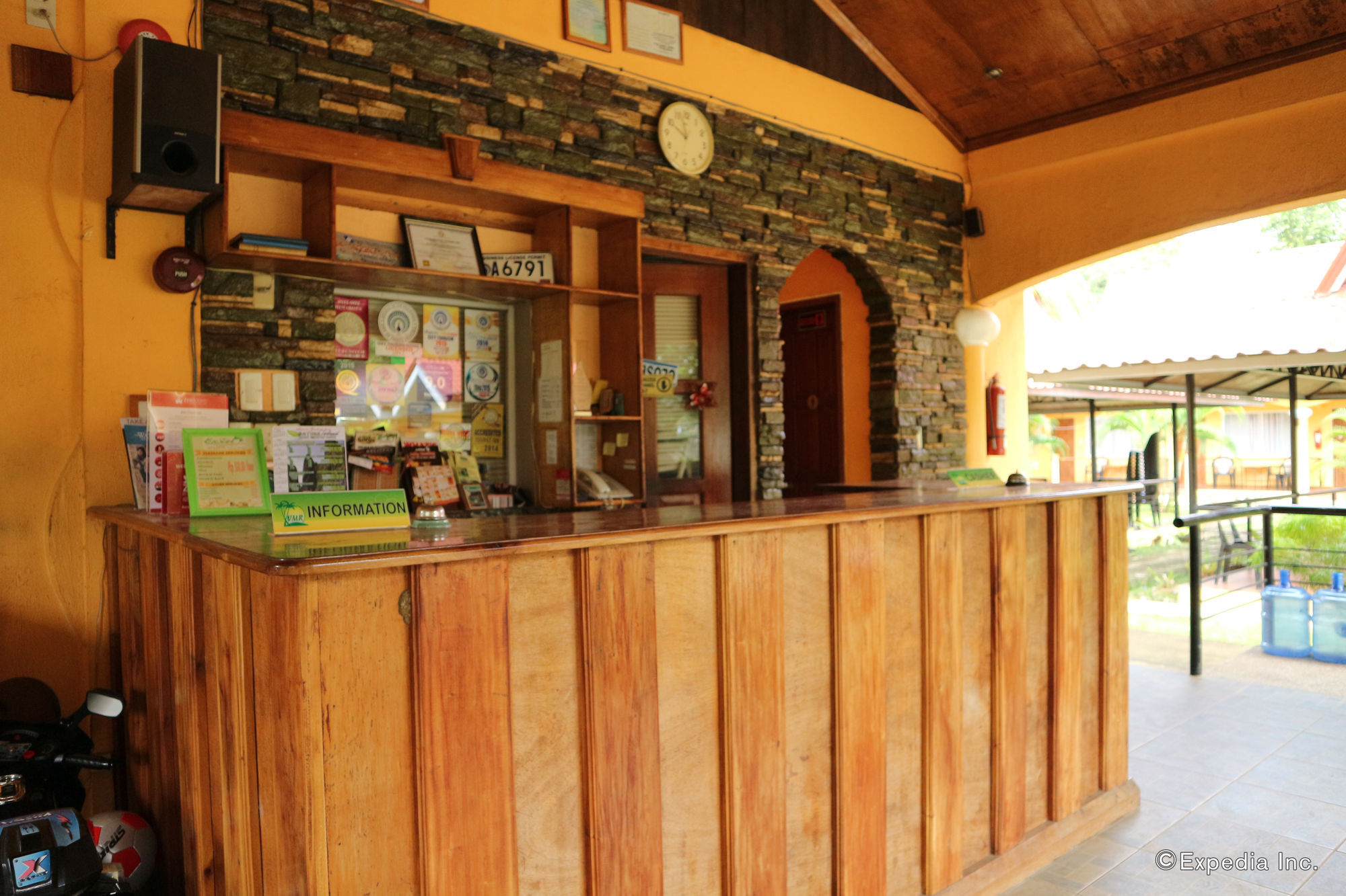 Villa Manuel Tourist Inn Puerto Princesa Bagian luar foto